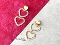 🌸 Domingo para quedarse en casa y comprar online 🌸 . . Encuentra todos nuestros productos en 💜 . .  #CollarelaLovers #Accesorios #Fashion #Moda #DiseñoColombiano #HechoaMano #MadeWithLove #MadeinColombia #Handmade #Handmade #Love #AretesBeige #Joyas #Jewerly #Moda #Golden #AretesBronce #Aretes #AretesCorazon #Earings #Blanco