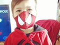 Cismou que agora é o Spider Man. Aos poucos começa a querer escalar paredes kkkk