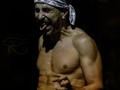 Este es Mese Santiago un personaje que hice para la obra El Avaro de Moliere dirigida por @dairop.   Esta fotografía es de @photomanifiesto que ha hecho un trabajo fotográfico excelente vayan y vean lo que hace!  Maese Santiago termina diciendo. " Como hay que proceder entonces? Me apalean por decir la verdad y luego me quieren colgar por mentir?"  Gracias a todos los que asistieron por sus comentarios. #actor #acting #actorvenezolano #oscars #Netflix #netflixseries