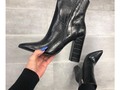 Botín negro disponible.. escríbenos al WhatsApp 3152479821 o escríbenos por mensaje directo.. #botines #botinesmujer #botinesnegros