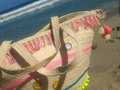 Lista para ir a la playa con estilo ☀️🌴🐚 con esta hermosa cesta de palma decorada. #YoUsoDiseñoVenezolano .  En nuestra biografía tienes el link que te lleva directo al WhatsApp 📱 para que consultes precio y disponibilidad de nuestras piezas .  #CreacionesAlug #CestaDePalma #Tendencia #Playa #Piscina #Decorada #PiezasUnicas #Mujeres #LikeforLikes #VenezuelaLibre #Vacaciones #Shopping #TiendaOnline #Love #Vacaciones #SemanaSanta #FollowMe #Colors #RegalaDiseñoVenezolano #FashionBlogger #Look #Chic #Accesorios #Glam #HandMade #Lunes #Moriche #Venezuela .  Código: CE-0292.