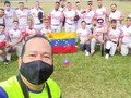 Ayer estuvimos compartiendo en el equipo @cerveceros_devenezuela en el juego inicial de campeonato. Les contamos que somos patrocinantes oficiales de este equipo de béisbol integrado por Venezolanos.. súper contentos de compartir con paisanos y vivir la pasión por el béisbol en estás tierras. #medellin #beisbolvenezolano #pasión