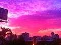 GDMORNING SUNDAY #enkillamequedo #barranquilla #colombia #sun #dawn #morning #sky #cloud #amazing #enmicolombia #ig_city #building #ig_colombia #igerscolombia #skyred