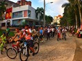 BicisPorLaVida Barranquilla #bike #bicycles4life #bicisporlavida #barranquilla #colombia #igers #ig_city #ig_sport #ig_colombia #igerscolombia #enmicolombia #laciudadverde #cicloruta #streetpicture #eyefish #worldbicycle #world #bikers #ridetopride #iphoneography #proteam #sostenibilidad #equilibrio #getdark