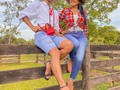 Mujeres llaneras muy apoteósicas 💅🏽👩🏽‍🌾🏜 MUY PRONTO EL TERCER CAPÍTULO DE LA MINISERIE ❤️  Gracias @dianarrosas1 por prestarme a su Merlina preciosa! 🐎 . . . Ph: @jordanrrosas 🥰
