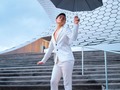 La noticia es que soy modelo de paraguas mis curruscucus preciosas! 🌂☂️☔️😂 Mentiriiitas! 💅🏽 . . . Ph. @emiliodoom ✨