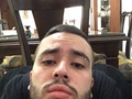 Si no pone las cejas así cuando canta vallenato déjala ir, esa vieja no tiene sentimientos.