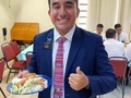 Mi mamá y yo estamos muy felices de poder ver a mi hermano la próxima semana. #proudsister❤️