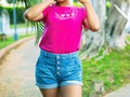 Manita arriba 🙋sí amas las T-SHIRT ❤️¡A nosotros nos encanta! 😍  Camiseta tela fría corazones Talla única   #camiseta #tshirt #playeras #telafria #algodon #casual #prettygirl #bucaramanga #dcfstore