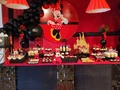 El día de ayer 12/3/23 celebremos el Primer #cumpleaños de Alessia Valentina.  Con los colores clásicos de la #minniemouse  #rojo #negro acompañado de #lunares #blancos recreamos una escenografía elegante sin descuidar la escencia infantil de la temática.   #disney #minnie #red #black #white #estilo #table #dulces #postres #niña #one #1 #party #decoracion #decocelebra #decoblus #decorefesta   #decoblusotronivel su aliado perfecto