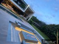 Solo puedo decir wow 😮😲🤩 . No hay límites al momento de crear!  . Qué tal está mesa en microcemento arquitectonico de 300 de largo 🤯.  Sabemos lo importante que es la seguridad y los materiales de primera calidad para tus proyectos.  . Gracias por ser parte de la familia Decorblue  . Cotiza con nosotros 🙌🏻🔥💛.  . #casasdelujo #luxury #interiorismo