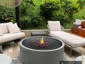 Esta mesa de centro es el elemento que te hace falta en tu proyecto!  Una chimenea a gas espectacular a control remoto en tecnología SIT.  . Materiales de primera calidad y garantía para tus espacios.  . #mesacentral #interiorismo #chimeneasmodernas