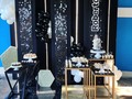 ⬛♟️⚫ BLACK and WHITE⚫♟️⬛ El color negro siempre será elegante y fuerte! Ideal para los cumpleaños de los caballeros.🤵  ⚫Torta y postres: @artecakepzo  ⚫Letras: @maricarrerob   #black #decoration #party #homedecor #design #muebles #white #cake #puertoordaz #fiestas #instadecor #arte #love #bolivar #venezuela #postres #enero #2023 #tendencias