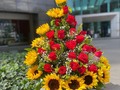 Los #Arreglosderosas y #Arreglosdegirasoles siempre serán el regalo Perfecto 🤩 más info 📱3508603080 #arreglobogota
