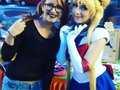 Otra foto con la bella @mappy_sg con su Cosplay de #SailorMoon.  Disfrutando de la tarde de #CulturaActiva y como siempre, presentes en el #LaberintoCreativo .  #DetallesGhiss