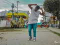 Por el esfuerzo, la vigilancia, la disciplina y el dominio de sí, el sabio se crea una isla que la inundación no logra destruir. - @j.enzomusic