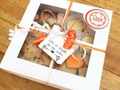 Mix de galletas ❤️🤤🍪🥰 • - Dos galletas con foto comestible. 📸 - 4 Alfajores. 🧡 - Galletas de café. ☕ - Galletas de vainilla. 🍪 • #galletas #vainilla #alfajores #cafe #mix #navidad #regalos #pasteleria #artesanal #doce #calicolombia #sanvalentinesday #sanvalentin #amor #foto #comestible