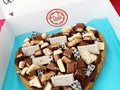 Para nosotros la distancia no es un problema... 🥰 Queremos seguir celebrando contigo todas esas fechas importantes!🍪🍫 Escríbenos, estamos para ayudarte. ♥️⁣ ⁣ ⁣ Estaremos contestando tus solicitudes de 1-6pm📲⁣ ⁣ ⁣ Y los domicilios los hacemos con @brevecolombia 💚🛵🎉(también si necesitas envíar o recoger algo, ellos te pueden ayudar!) ⁣ ⁣
