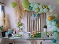 Así fue el baby shower de Alessandro.  Una reunión sencilla en casa con los seres más cercanos a la familia.  Tu también puedes hacerlo con poco presupuesto y quedará un bonito momento para el recuerdo.  Busca ideas que te inspiren o solicita nuestra ayuda y gustosamente le atenderemos.  Contactanos al 04120108023 o ve al link en nuestro perfil.  #fiestas #babyshower #fiestaencasa #decoracióncaracas #agenciadefestejoencaracas #agenciadefestejo #cumpleaños #bebe # babycorner #baby #gendereveral