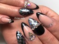 🖤🖤 black 🖤🖤 @dvine_nails