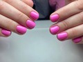 Una manera de llevar las uñitas cortas y arregladas, tenemos la opción del semipermanente 1 mes tus uñas perfectas! 🌸💕  . . @dvine_nails @dvinenails_gava @dvinenails_poblenou @dvine_nailshop