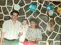 A bueno lo que uno se encuentra no, dichoso aquel niño que recibía tanto amor de sus padres y hasta ahora se siente agradecido.  #recuerdos  #chullitaquiteño  #90s  #family
