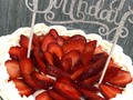 #trifle de #fresa #melocoton #kiwi #almendras #cremadelechecondensada para celebrar un maravilloso cumpleaños. #happybirthday #birthday #cake #pastel #dulce #torta #trifle #frutas #strawberry #peach🍑 #kiwi #ecreposteria #ediee_reposteria @ediee_reposteria