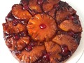 Volteado de Piña o torta de Piña, rico biscocho elaborado con jugo de Piña y decorado con cerezas en almíbar y rodajas de Piña fresca. Algo súper casero pero también digno de regalar para un cumpleaños. #pastel #dulce #torta #cake #tortadepiña #piña #cerezas #almibar #postrescaseros #panama #panamacity #panama507 #igerspanama #ediee_reposteria #ecreposteria @ediee_reposteria @ediee_reposteria @ediee_reposteria