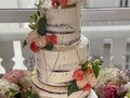 Wedding day with an SPECTACULAR wedding cake.! Locación: @centralhotelpanama  cake Designer: @ediee_reposteria