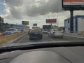 Cuántos tapones en la calle ufffff ..así no se puede andar en las calles WTF..