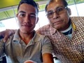 Años que vienen despacio, primero. Con que lentitud avanzan... Cómo quería ser grande, recuerdo, para no quedarme en casa Y acompañar a mi padre muy lejos.Tal vez hasta el fin del mundo.  Que el tiempo se encargué de mejorar todo ✨