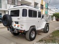 Campero 4x4  Marca: Toyota FJ40 Modelo: 1982 Recorrido: 85mil kms Cilindraje: 3.2 4x4 Gasolina Mecánico  Cojineria de cuero  Rines de lujo  Llantas grandes  Dirección hidráulica  Aire acondicionado  Cámara de reversa  Pantalla dvd  Papeles al día Exploradoras SOAT hasta abril 2020 tecno hasta marzo 2020 Impuestos 2019 ok  Excelente estado Precio: $30.000.000 Cel: 3008083720 Instagram: @elnegociovende  Facebook: El Negocio Vende #carros #camperos #camionetas #camionetas4x4 #4x4 #landcruiser #toyota #toyoteros #toyotalandcruiser #toyotamotors #toyotafj40 #sevende #monteria #ventas #compras #negocios #usados #coleccion #maquina