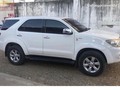 Camioneta  Marca: Toyota Fortuner Urbana  Modelo: 2010 Automatica  Cilindraje: 2.7  Gasolina  4 x 2  Recorrido: 178mil kms  Full equipo  Aire acondicionado independiente para todos los habitáculos  Rines de lujo  Exploradoras  Cámara y sensores de reversa  Pantalla dvd  Todos los papeles ok  Lista para traspaso  Placas de Medellín Ubicación: Sincelejo  Precio: $55.000.000 Cel: 3008083720 Instagram: @elnegociovende  Facebook: El Negocio Vende #camioneta #camperos #toyota #toyotamotors #toyotafortuner #fortuner #urbana #carrosenventa #carrosusados #negocios #monteria #sevende #ventas #usados #compras #sincelejo