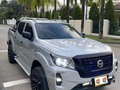 Camioneta doble cabina con platon  ✅ Marca: Nissan Frontier  ✅ Modelo: 2022  ✅ Único Dueño  ✅ Gasolina  ✅ Cilindraje: 2.5  ✅ 4 x 2  ✅ Mecánica  ✅ Recorrido: 30mil Kms  ✅ Vidrios y retrovisores eléctricos  ✅ Aire acondicionado independiente para asientos traseros  ✅ Full aire  ✅ Pantalla Android  ✅ Rines y llantas de lujo  ✅ Planta de sonido y bajos  ✅ Luces y exploradoras Led  ✅ Sistema completo de iluminación de lujo  ✅ Parachoques en platon  ✅ Carpa para platon  ✅ apoya pie de lujo con luces  ✅ Tapetes de lujo  ✅ SOAT hasta Octubre 2023  ✅ Tecnomecanica No Aplica  ✅ Impuestos al día  ✅ Placas de Montería  ✅ Excelente estado  ✅ Precio: $127.000.000 ✅ Nota: Se recibe vehículo por parte de pago (sujeto a gusto del propietario)  ✅ @elnegociovende . . . #carros #usados #camperos #camionetas #campero #carrosenventa #nissan #frontier #nissanfrontier #nissanmotors #sevende #enventa #monteria #negocios #clientes