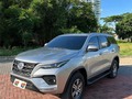 Camioneta  ✅ Marca: Toyota Fortuner  ✅ Modelo: 2022  ✅ Único Dueño - COMO NUEVA!!! ✅ Cilindraje: 2.4 ✅ Diésel  ✅ 4 x 2 ✅ Automática  ✅ Recorrido: solo 5mil kms ✅ Pantalla Android  ✅ 7 puestos  ✅ Aire acondicionado independiente para asientos traseros  ✅ Rines de lujo  ✅ Cojineria de cuero  ✅ Silla del conductor ajustable electrónicamente  ✅ Sensores delanteros y de reversa ✅ Cámara de reversa  ✅ SOAT hasta diciembre 2023 ✅ Tecnomecanica No Aplica  ✅ Impuestos al día  ✅ Placas de Bogota DC  ✅ Excelente estado - NUEVA ✅ Todos los mantenimientos en Toyota ✅ Precio: $240.000.000 Entrega inmediata  @elnegociovende . . . #carros #camperos #camionetas #toyota #fortuner #toyotafortuner #camperos #camionetas #sevende #enventa #usados #carrosenventa #carrosusados #negocios #enventa #usado #camioneta #toyoteros