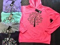 Venta de Sacos para dama, 100% algodón, variedad de diseños y colores, excelente calidad, excelente precio. -3 Unds $57.000 -6 Unds $108.000 -12 Unds $204.000  Envios a todo el país🚛 Info: 3222867443- 3186275742 - 3152336463 - 3104624759.  Holiness Colombia moda 🦁.