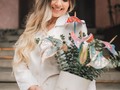 Cosas que las mujeres amamos: 🔝Tener el outfit perfecto. 💐 Recibir flores.  Outfit @cassietienda  Sabías que regalar anturios es símbolo de hospitalidad y abundancia?