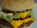 @bqto_hamburguesas - #comeentrepanas #DeliveryGratis - #regrann