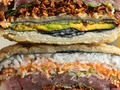 Métele PAWER 🦍 a la cuarentena con los brutales y delicios platos de @oceaniadelimarket Burger 🍣🍔, pizza sushi y más 🤤🤤. Pídela para pick up o delivery (aceptan pedidos hasta las 3:30 PM) 📲 0424-1343161 (whatsapp) . . #oceania #oceaniagastrobar #entera2 #oceaniasushi #sushi #sushilovers #sushitime #pawerburger #sushicaracas #deliverycaracas #comerencaracas #foodiecaracas