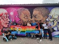 Agradecemos a los personas, organizaciones, instituiones y medios de comunicación que acompañaron a la Red Badeas esta tarde a develar simbólicamente el primer mural abiertamente LGBTIQ+ en el Centro de Esmeraldas. ¡Todas las personas somos iguales en dignidad y en Derechos!  Saludamos el apoyo de ACNUR, la Agencia de la ONU para los Refugiados y Útero Sintético  #RedBadeas #Orgullo #Pride #esmeraldas