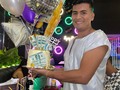 👑🎂🎁
