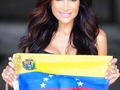💛💙💔 @caterinavalentino・・・Desde siempre amé las fotos con la bandera. Siempre significó exaltar lo nuestro... Pero lo cierto es que esta bandera, que es la misma que me acompaña desde hace años en mi cartera, en mis maletas, no será la misma. HOY está bandera tiene colores de VALENTÍA y GRANDEZA, de ENTEREZA y LIBERTAD. Hoy el himno, la bandera, la tierra, que nos vio nacer son distintas. Nunca más serán las mismas. Esta #Venezuela nunca será la misma. Será MEJOR. Consciente de lo que quiere para ella y lo que no. Será BENDITA. Será tierra de soñadores. Hoy estamos inmersos en el dolor. Pero esta lucha debe valer la pena.  Dios y la virgen nos bendigan!  #LosBuenosSomosMas🙌  #LoMejorHaDeLlegar | Seguimos TRABAJANDO POR ELLA! Hoy el día ha sido duro y se que muchos estamos sin dormir. Ella vale la pena! 🇻🇪🇻🇪🇻🇪 #EnfermosDeAmorPorEstePais
