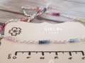 Buscando ideas hice éste #Choker para mí... O para ti si quieres jaja... El resultado fue mágico. Lo tengo puesto y me fascina. ¿Cómo les ha ido con la #Cuarentena?. En algunas comunas de Santiago tendremos ya CUARENTENA total, por al menos 7 días ¿Estás en alguna de esas comunas?. Les dejo mi cariño.  Cuídense mucho, sobretodo al salir, y al llegar cumple las reglas para desinfectarte, y luego poder abrazar a la familia. Si puedes #QuedateEnCasa cómo yo.  Un abrazo, Ale 🌸. Estaré haciendo envíos 📦, el día que, además, deba ir al supermercado o farmacia, para minimizar mis salidas, y así, cuidar de mis padres.  Los paquetitos Irán DESINFECTADOS 😁, y limpios cómo siempre. ⁣ 𝐒𝐚𝐤𝐮𝐫𝐚 𝐉𝐨𝐲𝐚𝐬 🌸⁣⁣⁣⁣⁣⁣⁣ #Joyas ⁣⁣⁣⁣⁣⁣⁣#HechoAMano #JoyasDeAutor⁣⁣⁣⁣⁣⁣⁣ ⁣⁣ 𝗪𝐡𝐚𝐭𝐬𝐀𝐩𝐩 +𝟻𝟼 𝟿 𝟸𝟶𝟸𝟷 𝟶𝟹𝟾𝟽⁣⁣ ⁣⁣ ⁣⁣⁣ 🌸 𝐀𝐥𝐞𝐣𝐚𝐧𝐝𝐫𝐚 𝐒𝐚𝐧𝐜𝐡𝐞𝐳 ⁣⁣⁣⁣ ⁣⁣⁣⁣⁣⁣⁣