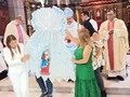 #Nov18 La Virgen Chinita ya cuenta con un nuevo manto. En Mérida, al celebrar su festividad, le obsequiaron un bello manto #Chinita #Chiquinquirá #Fiesta #Mérida #Catedral