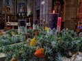 #Nov27 Bendición de las Coronas de Adviento en la Catedral de Mérida  "Pidamos al Señor que nos ayude a mantener encendida en nuestra vida la lámpara de la fe y a estar preparados para recibir su visita, que nos llena de paz y alegría"  @franciscus.
