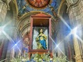 #Mar24 Así adornaron la Imágen de La Inmaculada Concepción en la Catedral de Mérida, para la procesión de mañana sábado . Foto y trabajo de mi amiga Belkys Maldonado