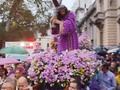 #Abr05 A pesar de la llovizna, con fe los merideños procesionaron con la imagen de Jesús Nazareno y la Virgen Dolorosa por las calles de centro local, acompañados por Monseñor Helizandro Terán, Arzobispo Metropolitano.