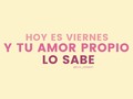 Recuerdo hace años haber sentido esa ansiedad de esperar un mensaje suyo varios viernes por la tarde, ese estar al borde del abismo, en la cumbre a punto de terminar o dejarse de hablar, donde parece inminente pero nadie se atreve a dar el paso. ⁣⁣ ⁣⁣ Hasta que un día él lo dio y dijo "ya no te amo". Recuerdo haber sentido que me fallaban las piernas y casi me arrodillé a sus pies para pedirle que no me dejara, que me diera un chance más, que lo intentara.⁣⁣ ⁣⁣ Mirando hacia atrás solo me pregunto dónde estaba mi dignidad, ¿en qué momento la perdí? ⁣⁣ ⁣⁣ Y hoy que seguro estás esperando su mensaje, quiero que te preguntes lo mismo ¿Cuándo empezaste a quererle más que a ti? ¿En qué momento tu copa de amor propio se vació tu copa de amor propio?⁣⁣ ⁣⁣ Sé que esperas con ansias un mensaje suyo, que el deseo de tener una llamada te mantiene despierta y sin hacer planes ¿Cuánto más estás dispuesta a esperar?⁣⁣ ⁣⁣ Sale con sus amigos, tiene mucho trabajo pero para ti no tiene tiempo ¿Cuánto más estás dispuesta a esperar?⁣⁣ ⁣⁣ Cambió su actitud, está distante, ya no te habla ni te mira como antes, debes rogarle para tener sexo y casi suplicarle para que se quede contigo ¿Cuánto más estás dispuesta a esperar?⁣⁣ ⁣⁣ Te dice "no me llames, yo te llamo", o te deja en azul y quizás te responde a las horas o a los días ¿Cuánto más estás dispuesta a esperar?⁣⁣ ⁣⁣ Le reclamas, te ignora, le discutes, se muestra indiferente, le peleas, te dice dramática y te vuelve a ignorar ¿Cuánto más estás dispuesta a esperar?⁣⁣ ⁣⁣ Le dices que lo amas, no responde, te sientes mal teniéndolo cerca y estando lejos, no sabes qué hacer, tienes miedo ¿Cuánto más estás dispuesta a esperar?⁣⁣ ⁣⁣ Solo quiero que sepas que esa copa de amor propio de la que hablo no se rompe, se vacía pero no se rompe. Siempre puedes volver a llenarla. Siempre puedes volver a empezar a quererte ¿Qué tal si empiezas hoy?⁣⁣ ⁣⁣ Empieza por tener un acto de amor propio, un gesto contigo, un plan contigo ¿Has hecho algún plan sola? El momento de empezar es ahora ¿Quién dijo que los viernes o fines de semana son solo para estar con otra persona? ⁣😉💚💖 ⁣⁣ 💬Te leo.