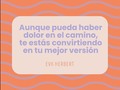 Tu proyecto de vida no se acaba porque se terminó una relación. De hecho, apenas comienza.  Los mayores aprendizajes de mi vida los he vivido a raíz de procesos de duelo. Tendemos a menospreciar lo valioso que nos puede dejar unas pérdida.  A veces nos centramos en lo injusta de la relación, en lo doloroso del momento y sumidas en tanta tristeza nos cuesta ver lo justo, lo agradable, lo que nos alegra y sobre todo, lo que nos deja.  Puede haber tanto crecimiento en una ruptura amorosa. Recuerdo haber hecho una vez la semejanza de caer en un hoyo muy profundo, haber descendido tanto que llegaste al fondo, y estando allí solo te queda una opción y es ¿cómo rayos voy a subir?  Y pensar tanto en ello, hacer intentos y lograrlo, solo da espacio para el aprendizaje.  ¡Cuánto valor podemos encontrar en las experiencias difíciles y cuán difícil es verlo en el momento!  Y para eso es este post, para que te sirva de recordatorio. Por más profundo que sea el dolor que estés viviendo, siempre recuerda que así de profunda será la enseñanza. Espérala, búscala y encuéntrala con paciencia.  Recuerda que todo arcoíris es posible de ver, solo cuando ha habido lluvia. De igual forma para ti. Quizás en este momento no sientas que brillas tanto como quisieras, eventualmente todo pasará y quedará la enseñanza. Confía en que la encontrarás 🤗
