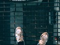 🔍